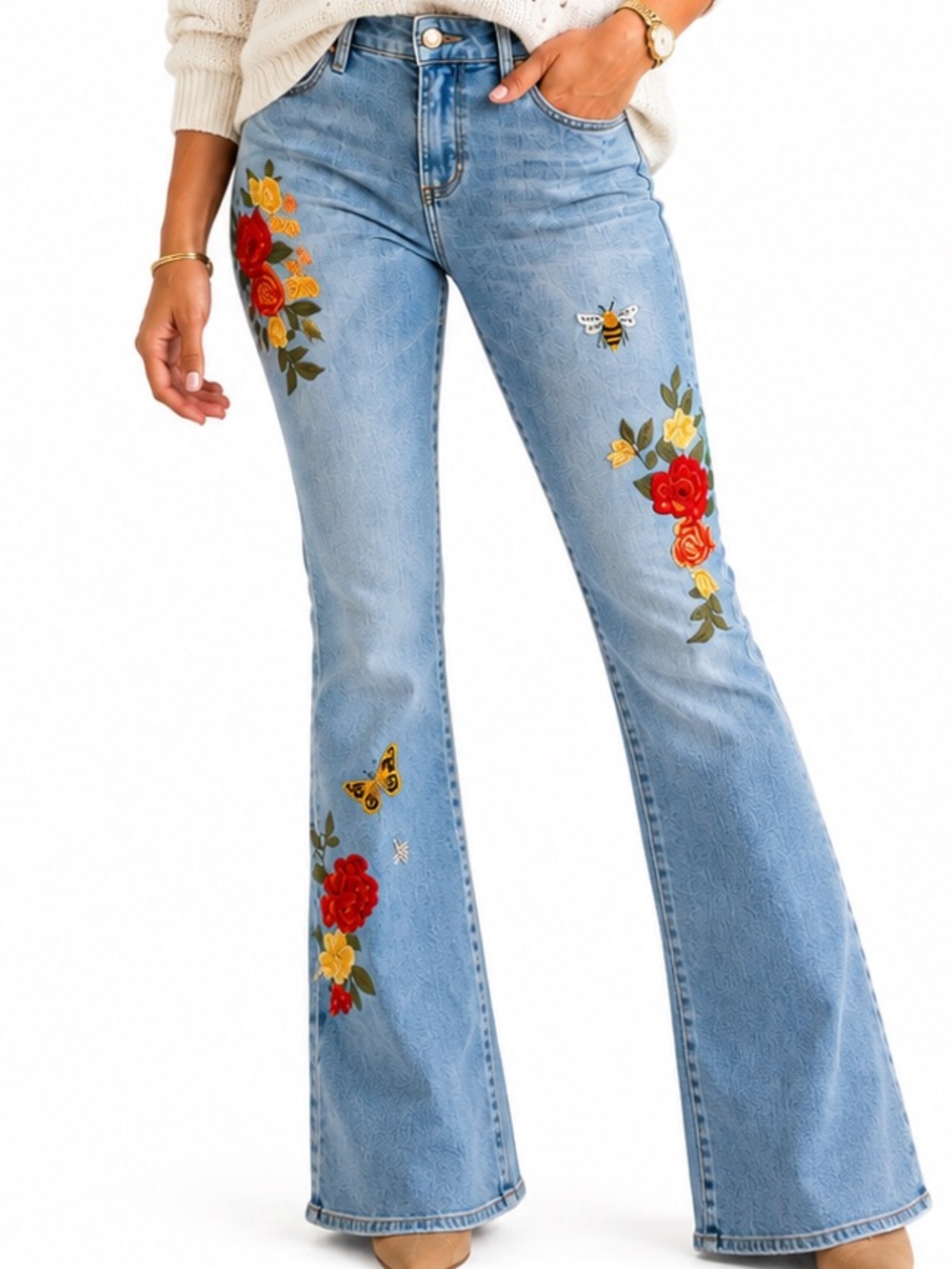 1954.NWT Driftwood Embroidered Butterfly. Flowers FlLight Blue Jeans